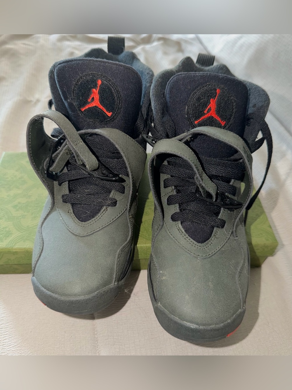 Jordan 8 Retro Take Flight Undefeated